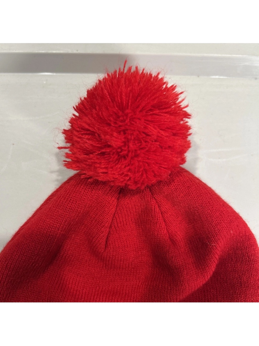 Cincinnati Bearcats Red Knit Cuffed Winter Toboggan Pom Beanie Top World Caps - Picture 6 of 8